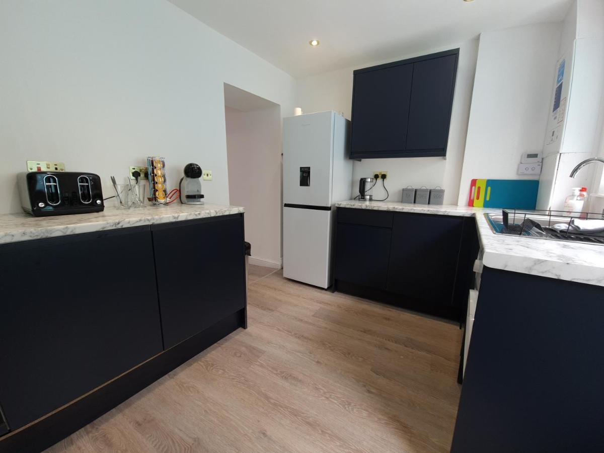 Ocean Pearl - 4 Bedroom House Суонзи Екстериор снимка